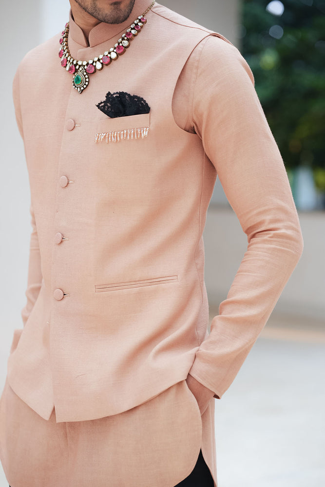
                  
                    Nude Linen Bandi Set
                  
                