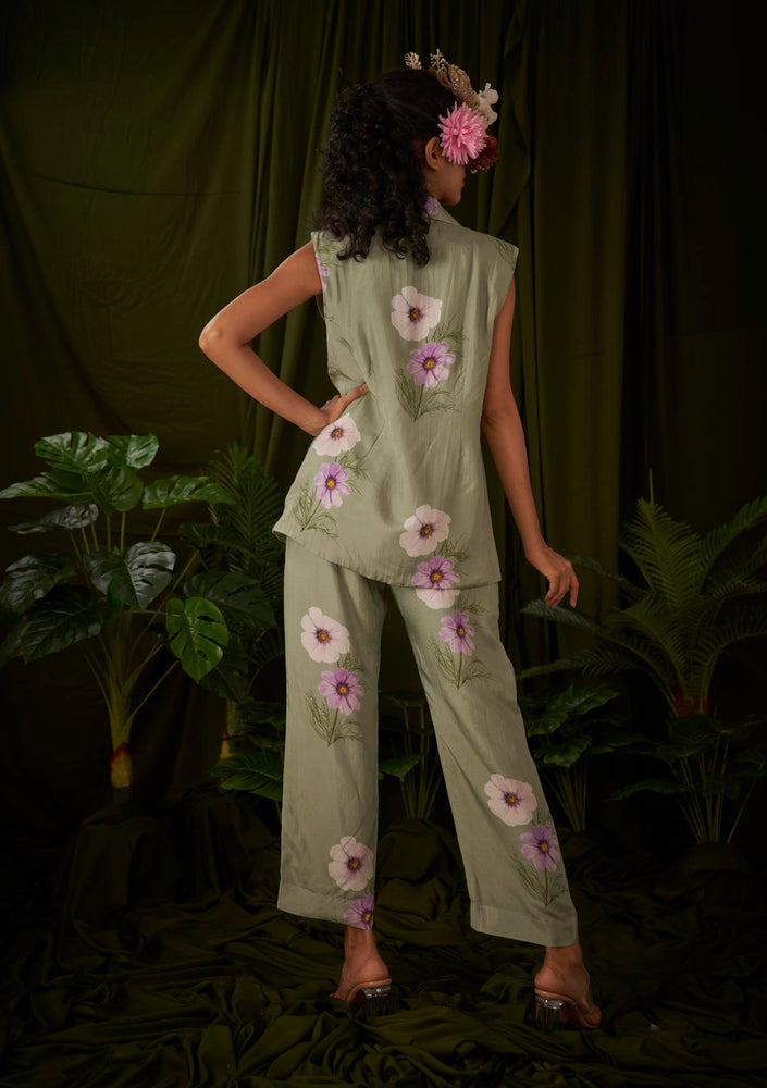 
                  
                    Daisy flower Printed Sleeveless Pant Suit
                  
                